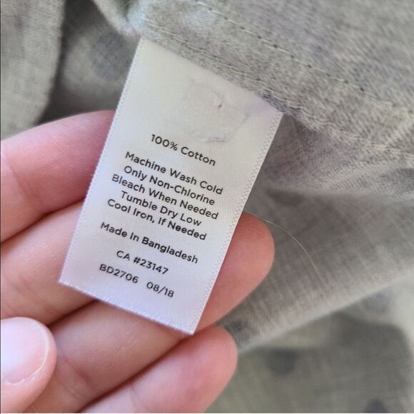 Talbots 100% Cotton Polka Dot Button Down Top LP - Picture 7 of 7
